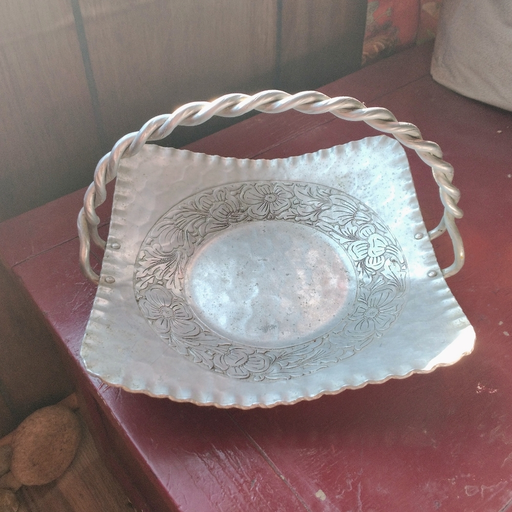 Vintage Hand Forged Everlast Aluminum Basket